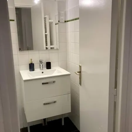 Les Capucins.appartement Elegant,vue Sur Le Jardin 아파트 브레스트