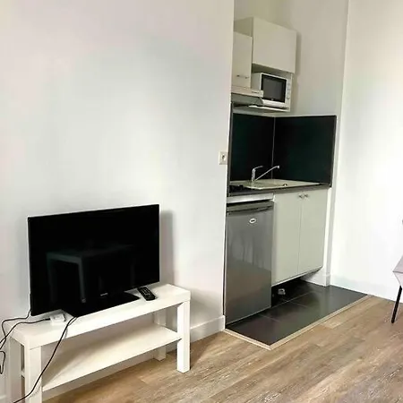 Les Capucins.appartement Elegant,vue Sur Le Jardin *